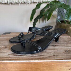 Vintage Ann Taylor Loft Black Leather Minimalist Thong Kitten Heel Sandal